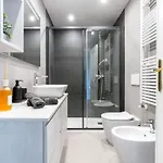 Apartman Chiaroscuro By Al
