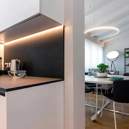 Chiaroscuro By Al Apartment Brescia
