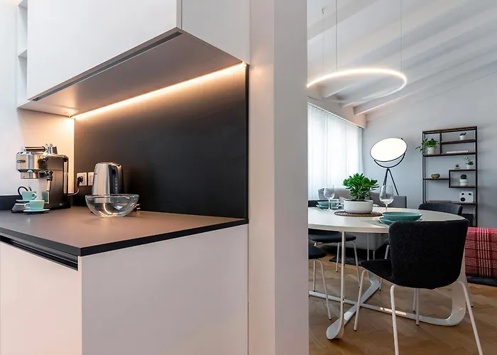 Chiaroscuro By Al 公寓 布雷西亚