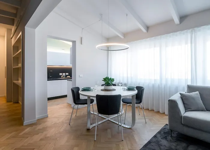 公寓 Chiaroscuro By Al *