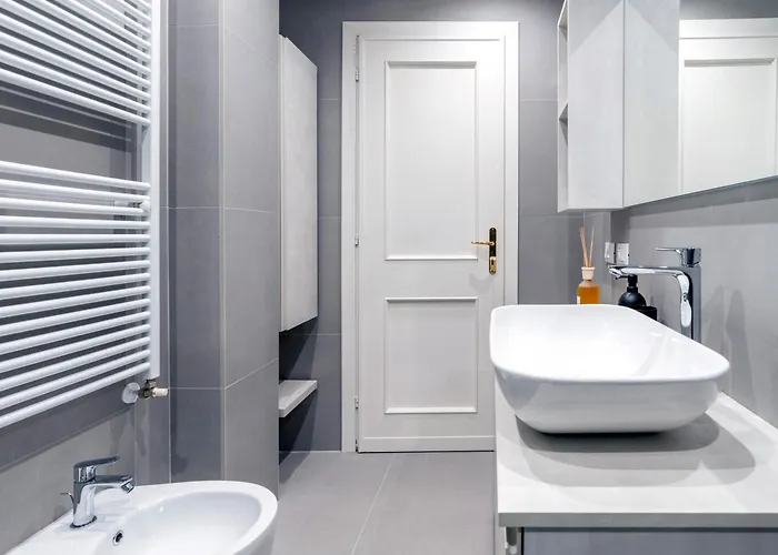 Chiaroscuro By Al * 布雷西亚