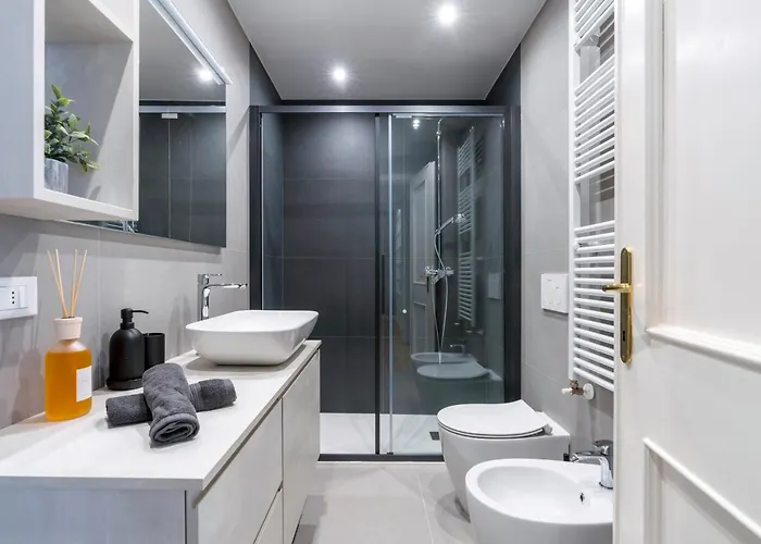 Апартаменты Chiaroscuro By Al *